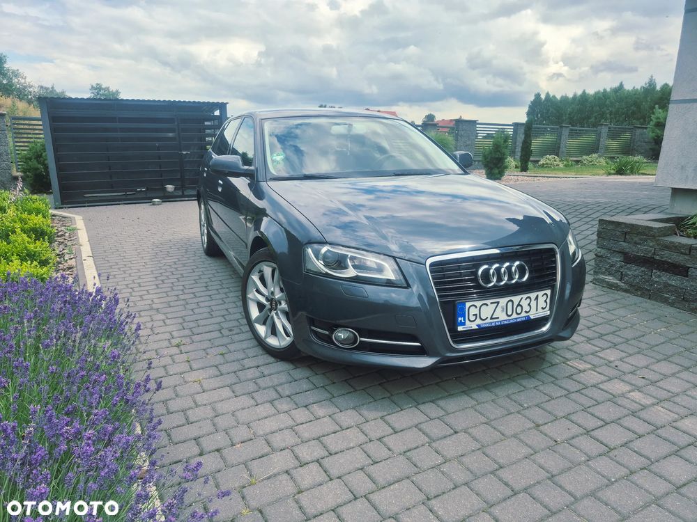 Audi A3 Sportback - 1