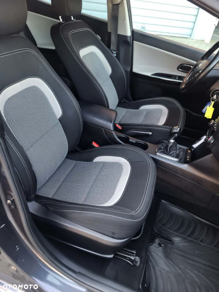 Kia Ceed 1.4 CVVT ISG Dream-Team Edition - 8