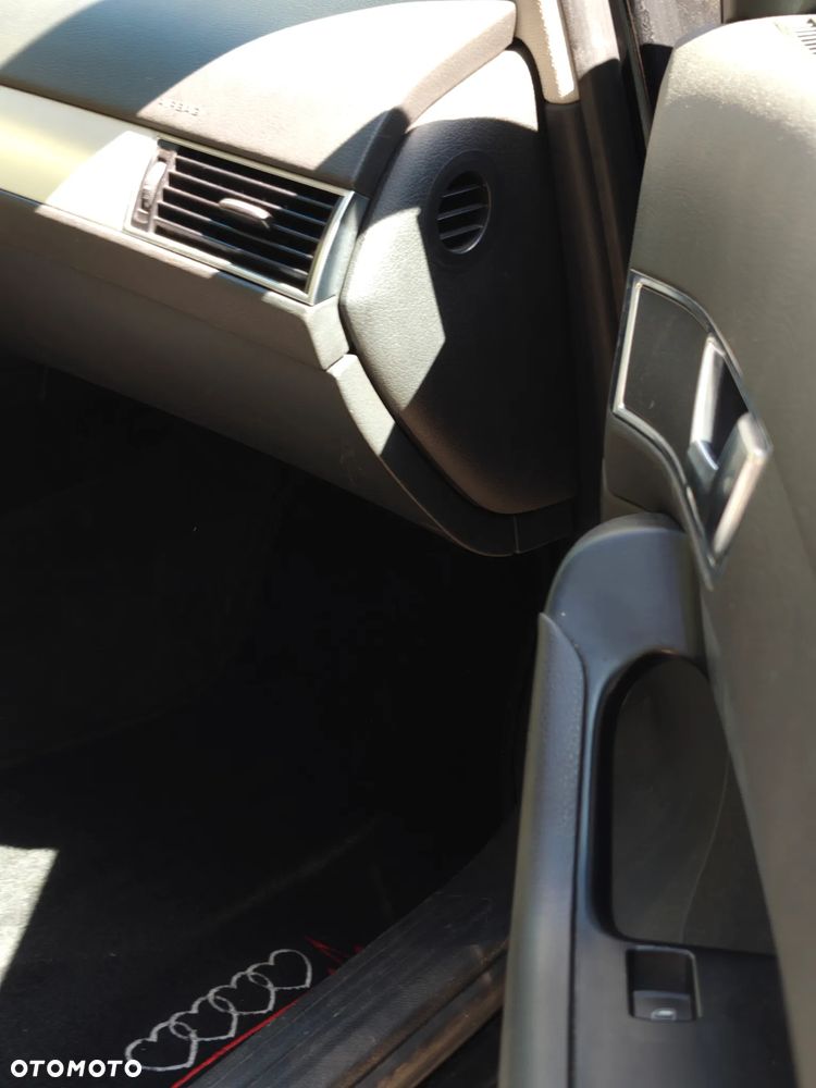 Audi A6 Avant 2.4 Multitronic - 24