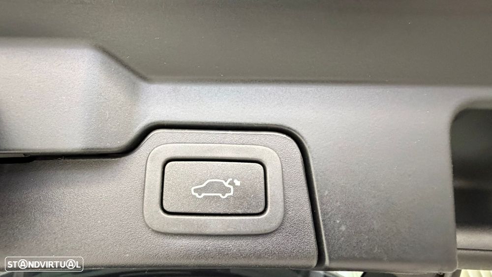 Land Rover Range Rover Evoque 2.0 D150 AWD R-Dynamic Auto - 30