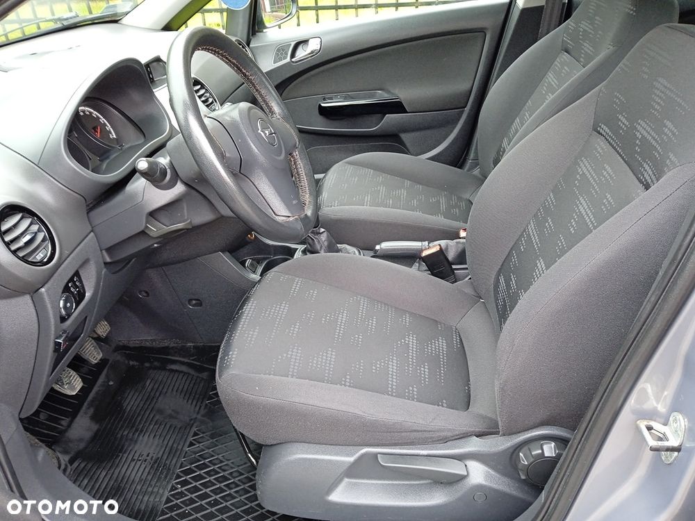 Opel Corsa 1.2 16V Cosmo - 9