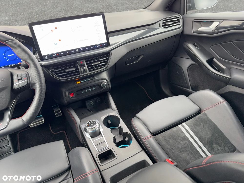 Ford Focus 2.3 EcoBoost ST X - 20