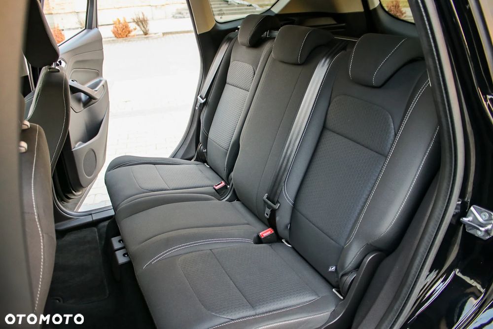 Ford Kuga 1.5 EcoBoost 2x4 Titanium - 25