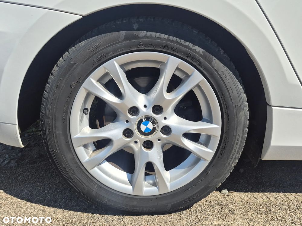 BMW Seria 1 116i - 10