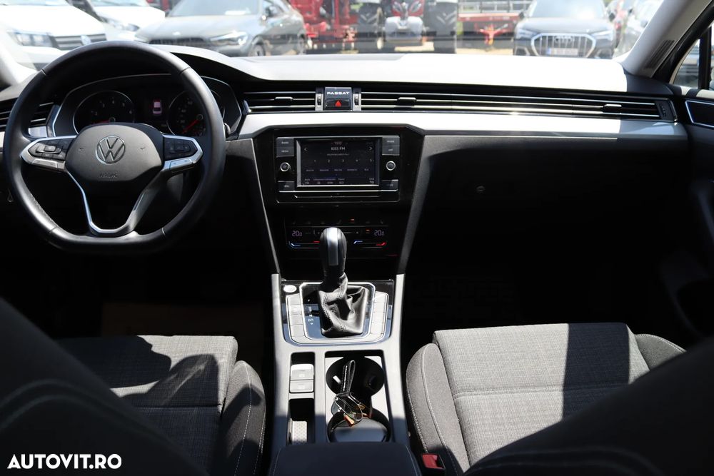 Volkswagen Passat 1.5 TSI ACT DSG Comfortline - 11