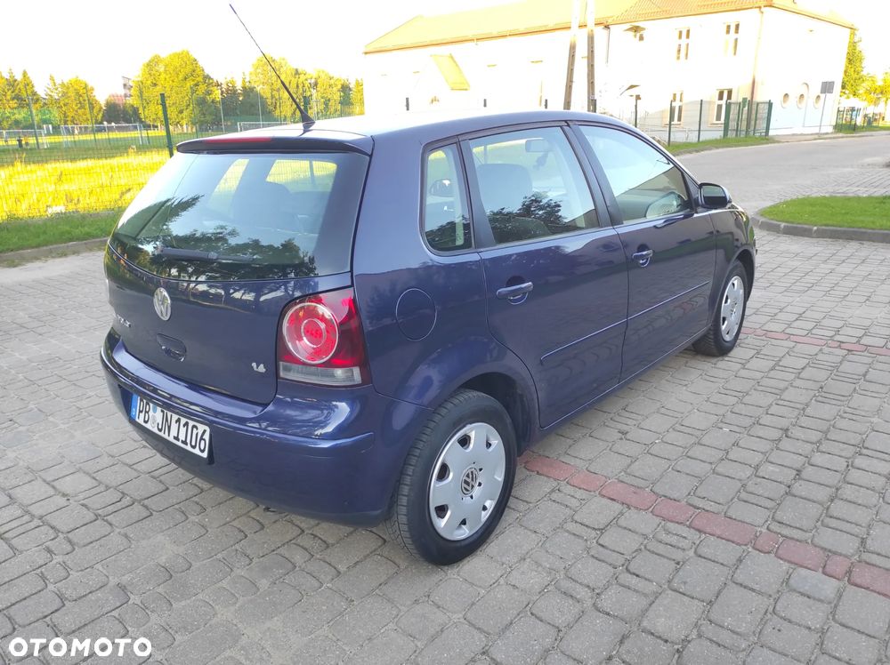 Volkswagen Polo - 8