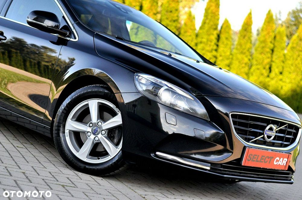 Volvo V40 D2 Summum - 9