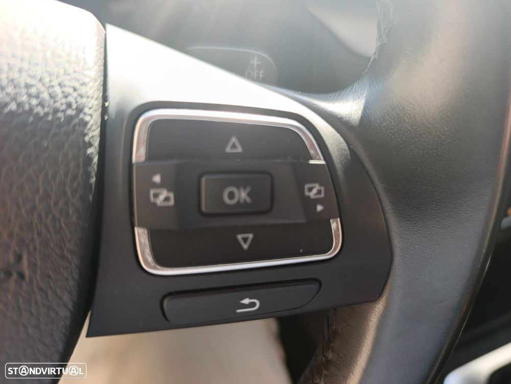 VW Sharan 2.0 TDI Confortline DSG - 13