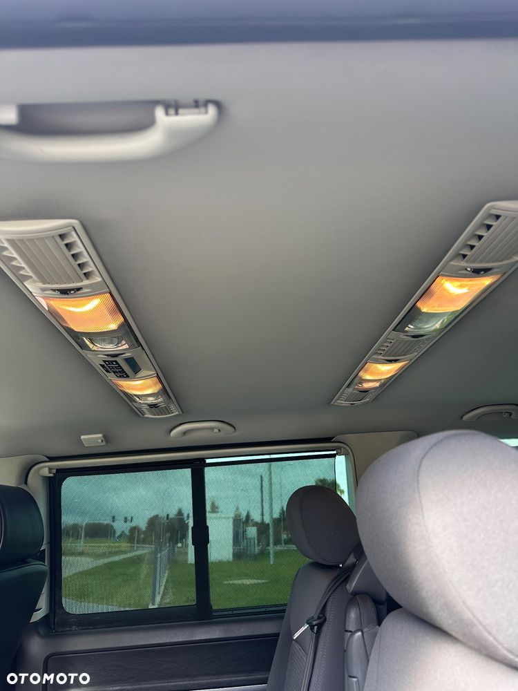 Volkswagen Multivan - 16