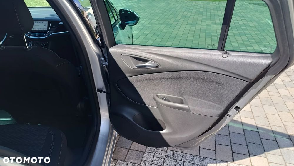 Opel Astra 1.4 T Dynamic - 18