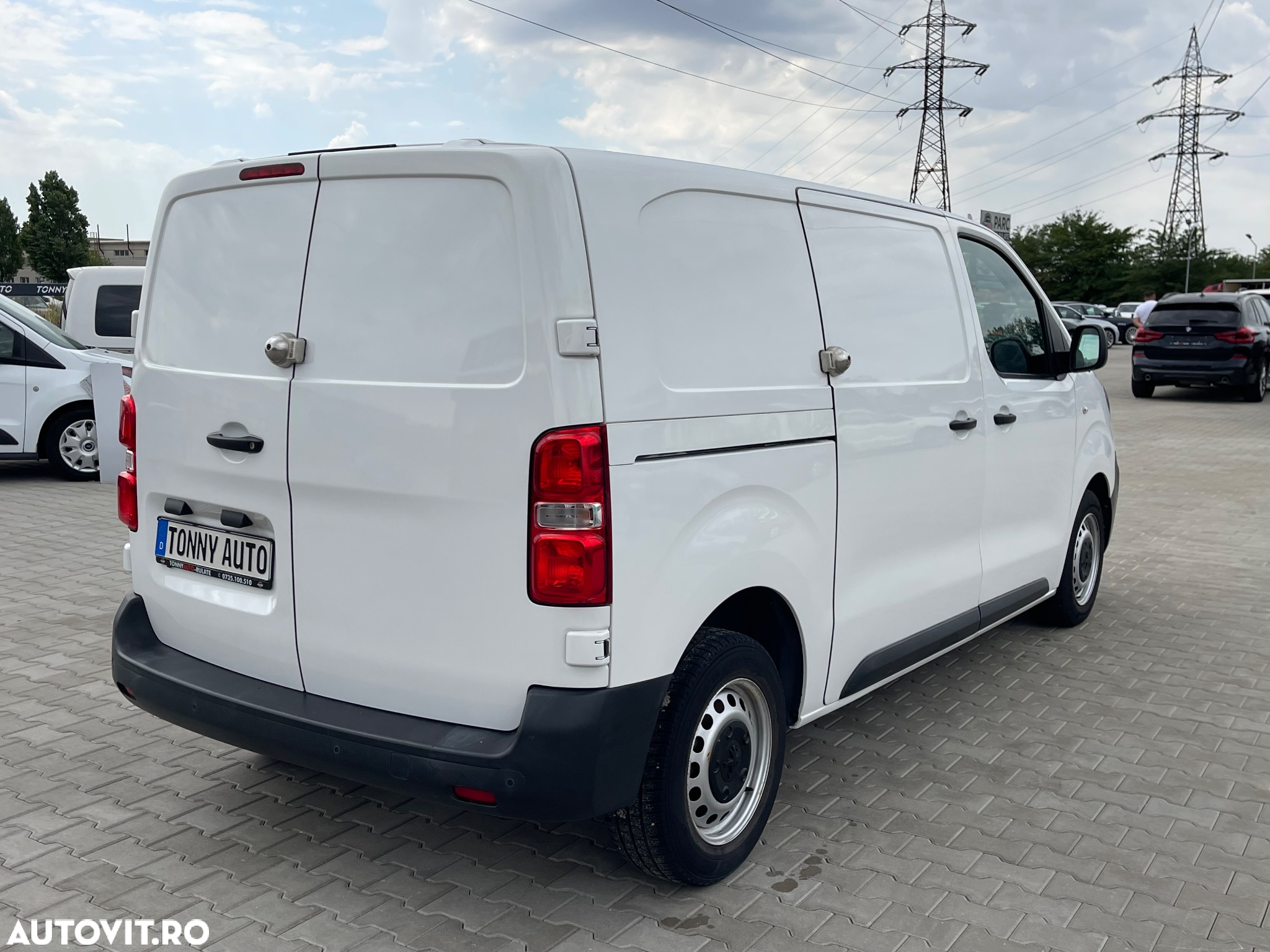 Peugeot Expert - 8