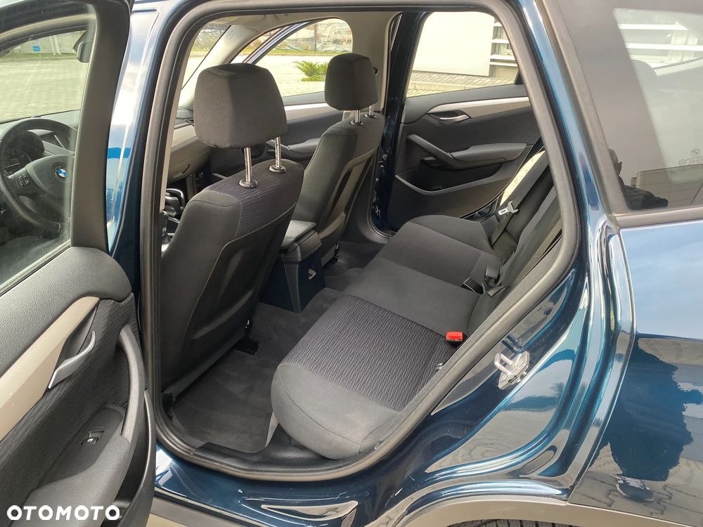 BMW X1 sDrive18d xLine - 14