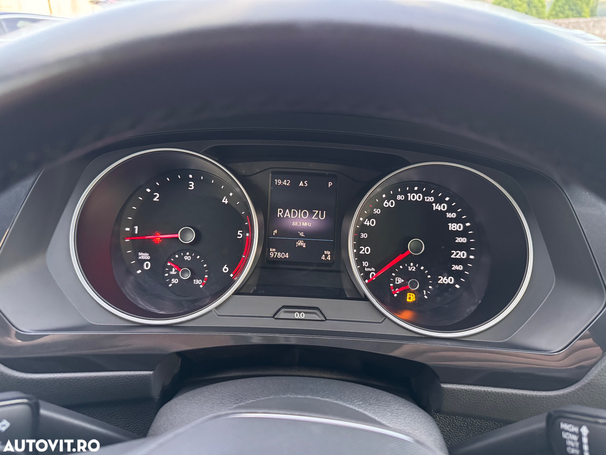 Volkswagen Tiguan 2.0 TDI SCR DSG R-Line - 32