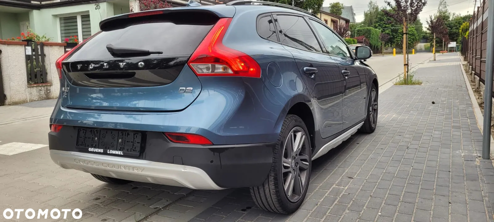 Volvo V40 Cross Country D2 Momentum - 2