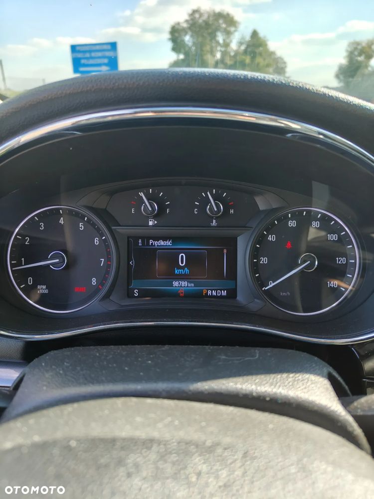 Buick Encore - 11