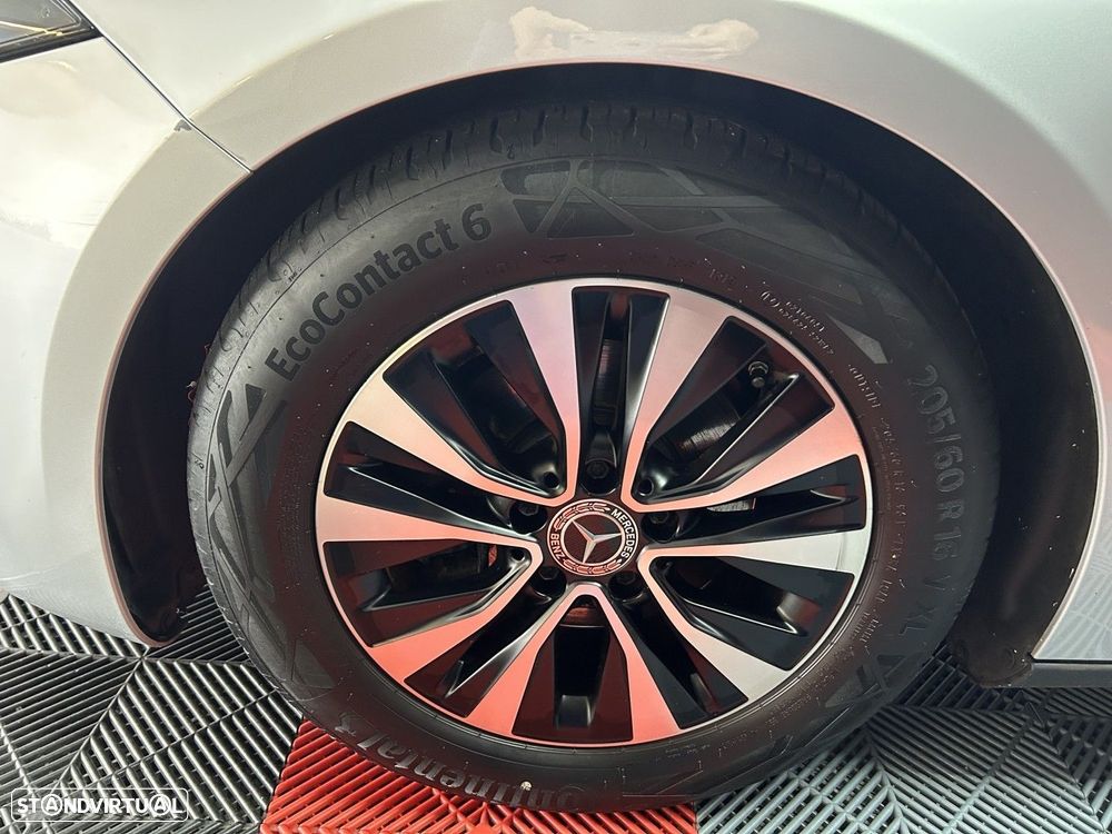 Mercedes-Benz A 180 Limousine - 16