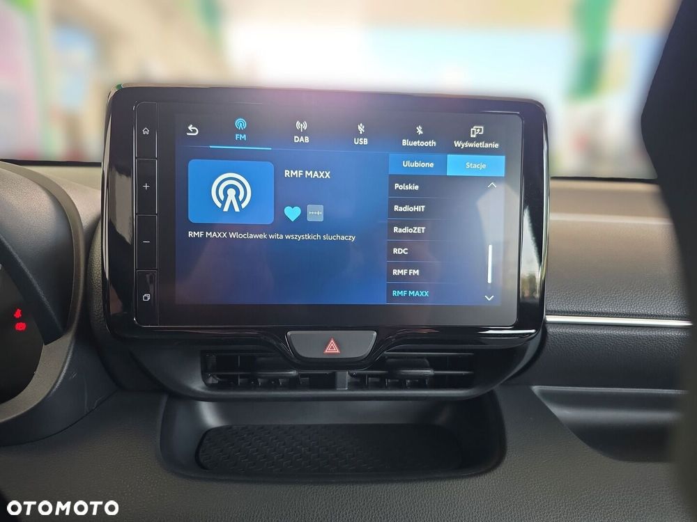 Toyota Yaris Hybrid 1.5 Style - 25