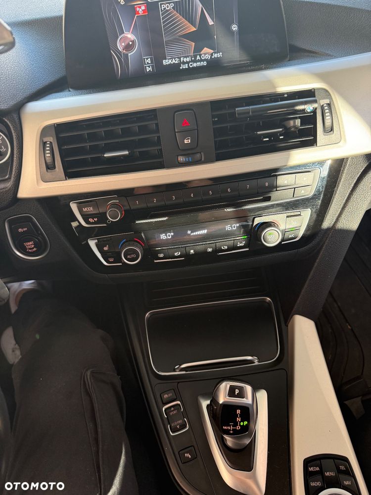 BMW Seria 3 318d M Sport Shadow - 13