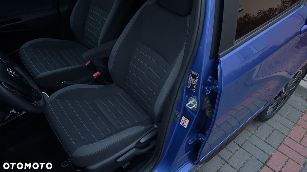 Toyota Yaris Hybrid 1.5 VVT-i Selection - 11