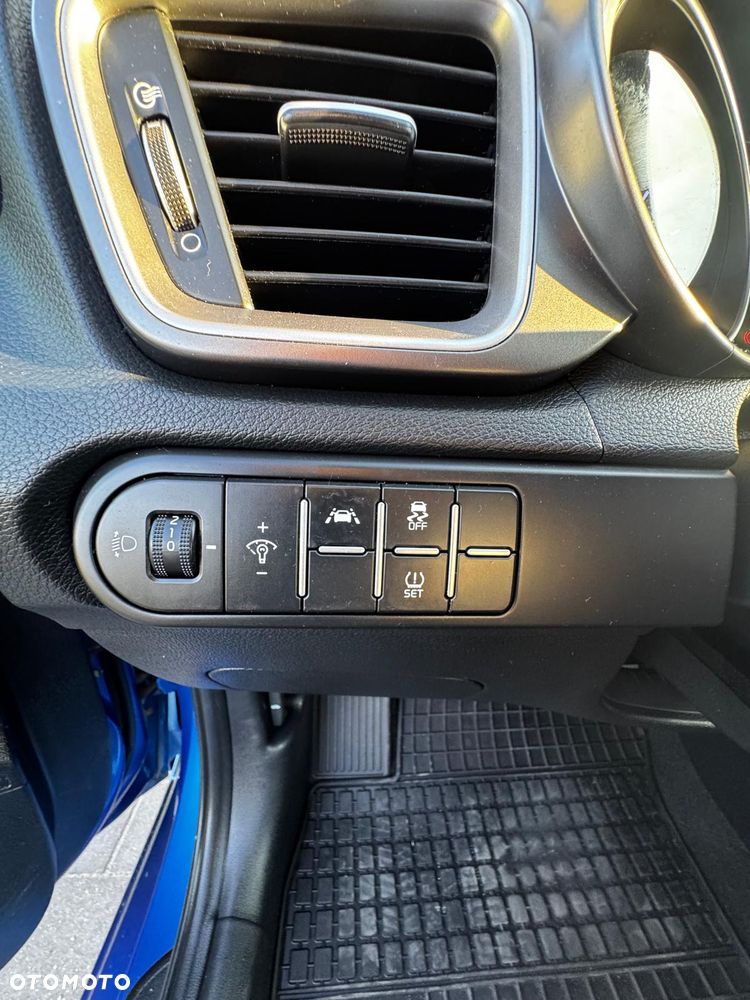 Kia Ceed 1.5 T-GDI M DCT - 12