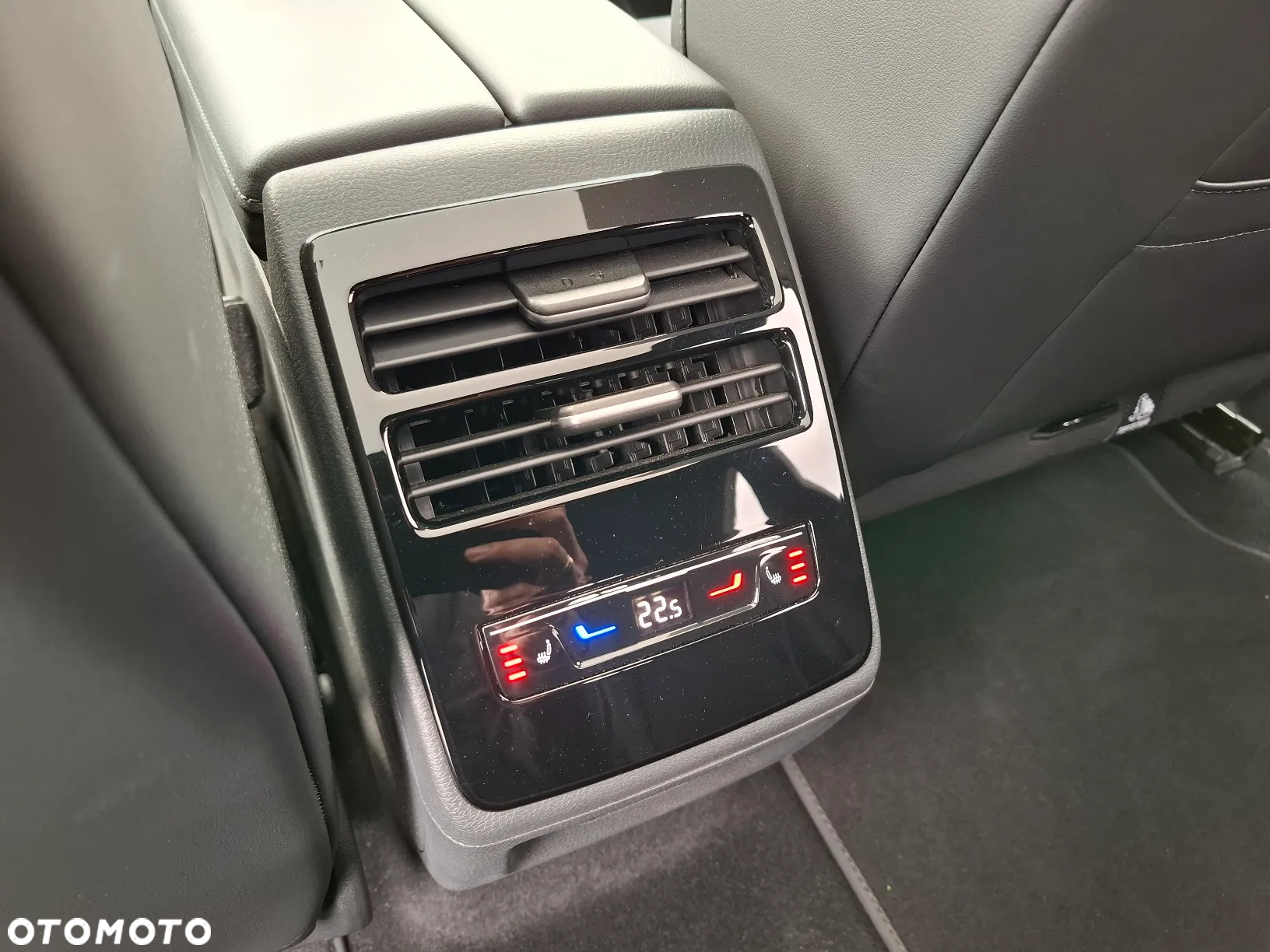 Volkswagen ID.7 77kWh Pro - 37