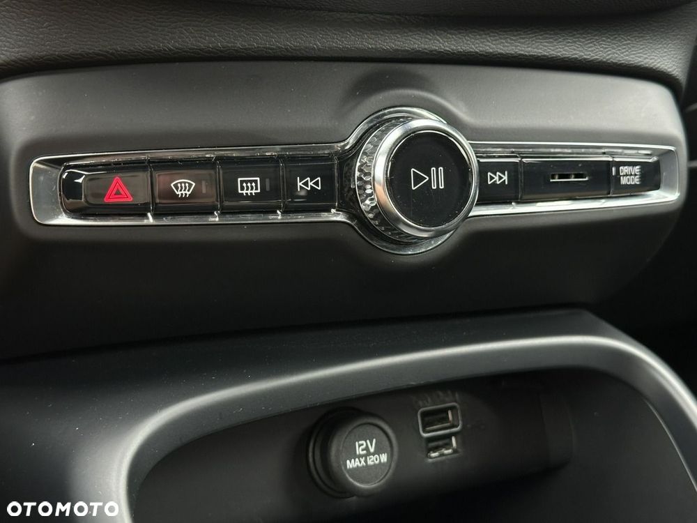 Volvo XC 40 T4 Recharge DKG Inscription Expression - 26