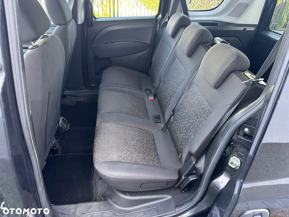 Fiat Doblo 1.4 16V Lounge - 21