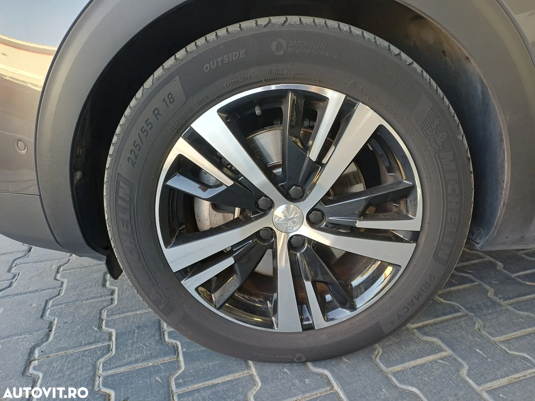 Peugeot 3008 PHEV 180 EAT8 Allure Pack - 4