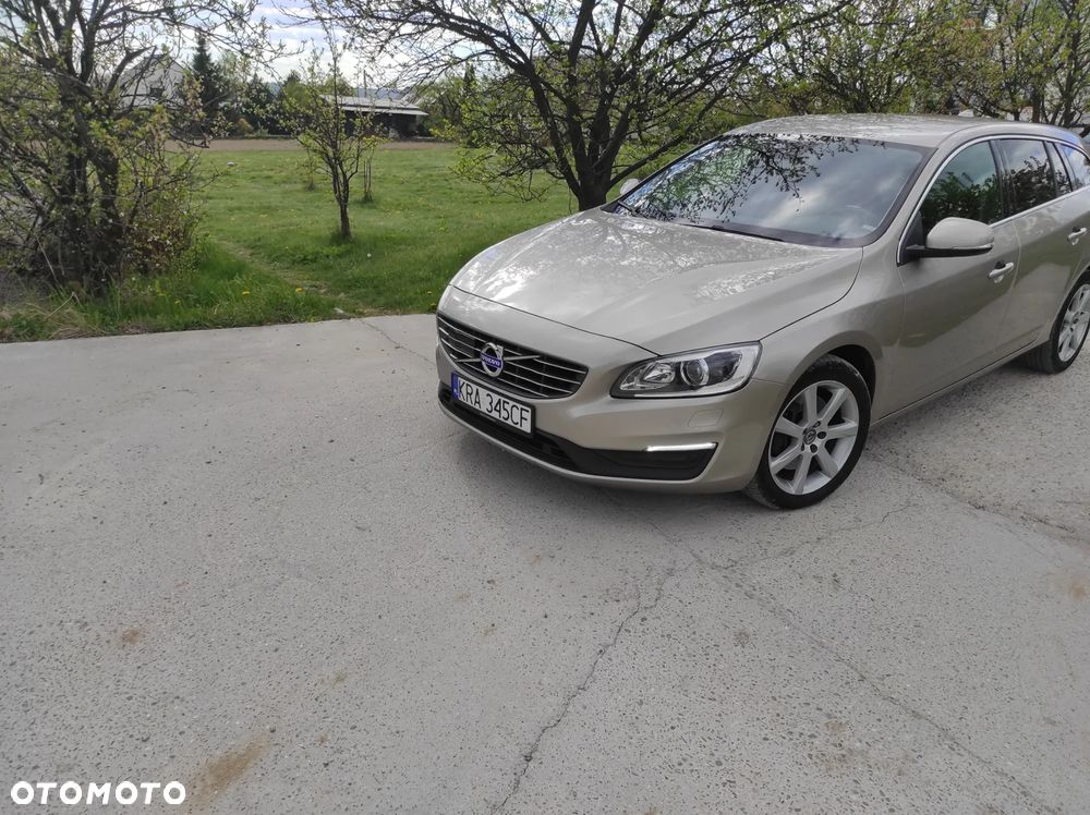 Volvo V60 T5 Drive-E Momentum - 5