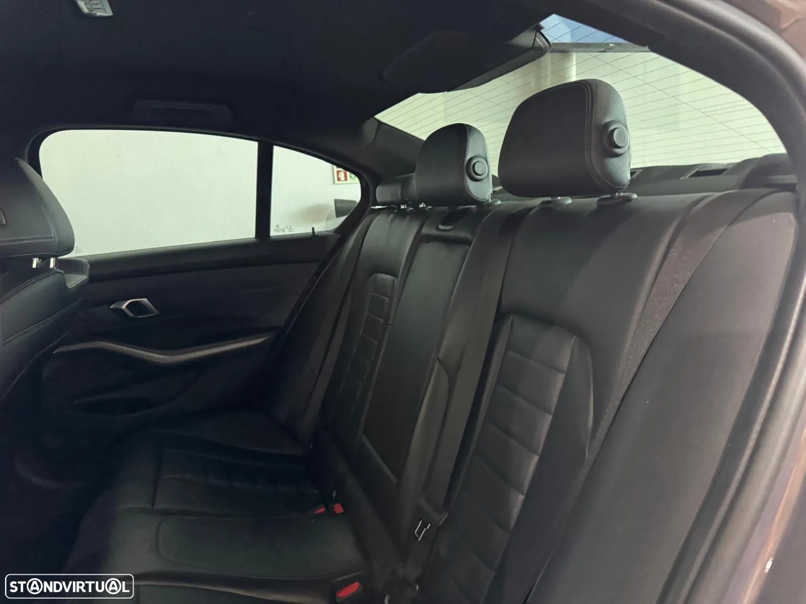 BMW 320 d Pack M Auto - 16
