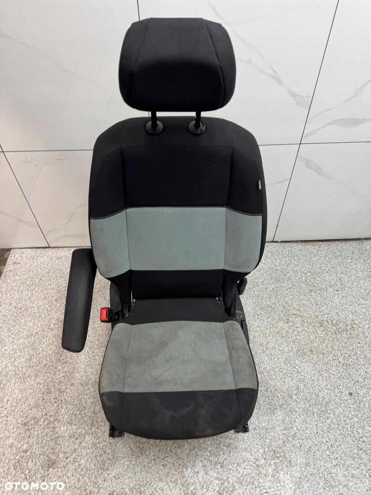 fotel lewy przód berlingo iii 2018- - 12