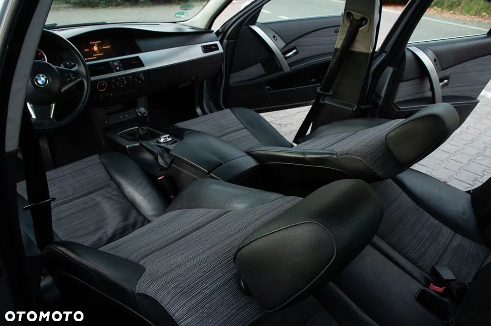 BMW Seria 5 - 32