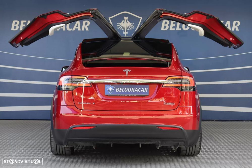 Tesla Model X P100D - 8