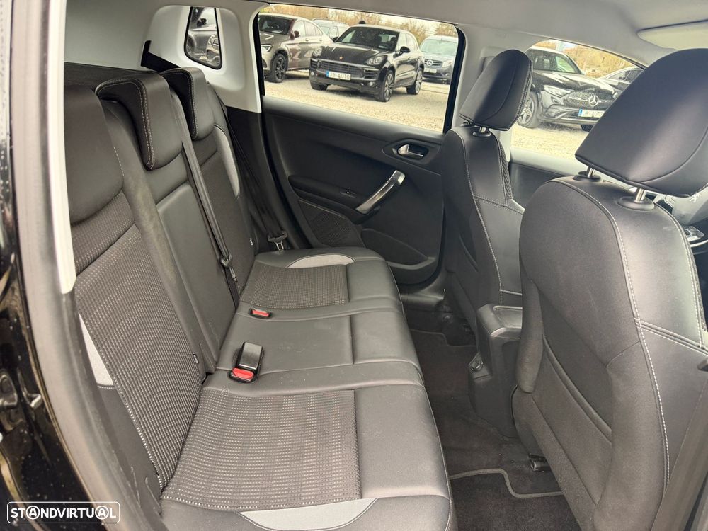 Peugeot 2008 1.6 BlueHDi Allure - 14