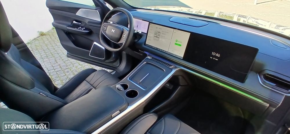 Xpeng G9 93.1 kWh AWD Performance Black ED+Gan.de Reboque+Pre.Seat&Au. P. - 3