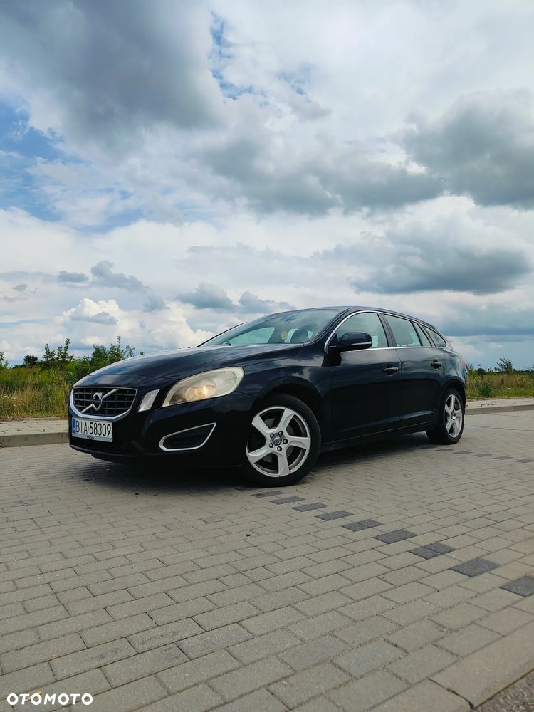 Volvo V60 D3 Geartronic Kinetic - 9