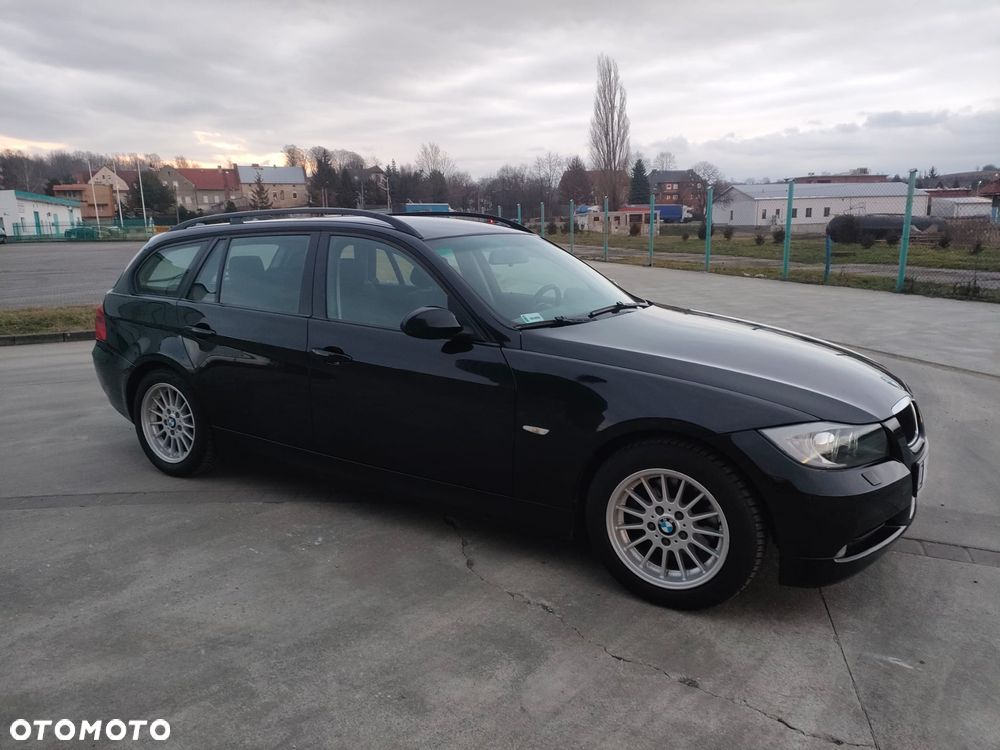 BMW Seria 3 318d - 10