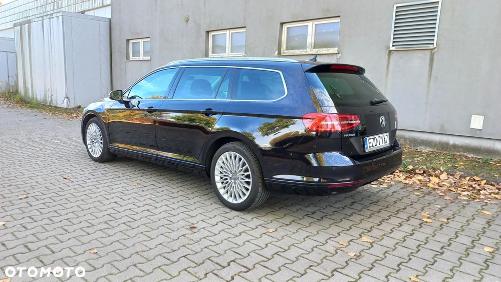 Volkswagen Passat - 8