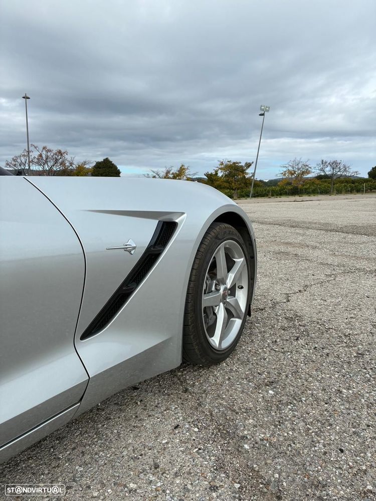 Chevrolet Corvette Stingray LT1 6.2 V8 - 13