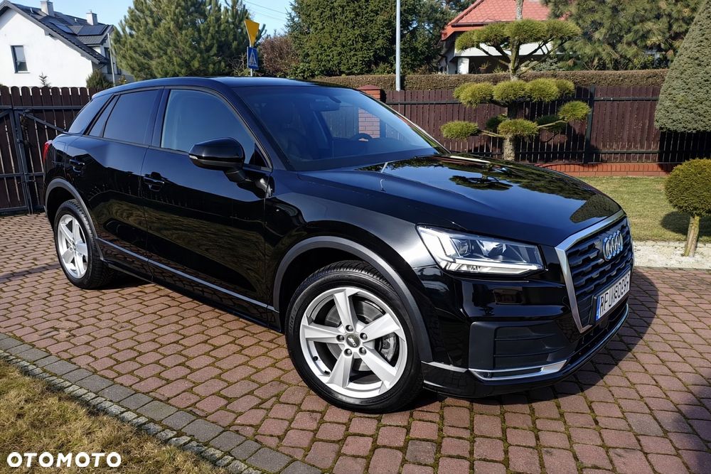 Audi Q2 35 TDI S tronic sport - 4