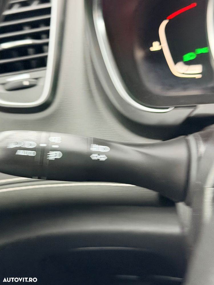 Renault Scenic ENERGY dCi 110 S&S Bose Edition - 28