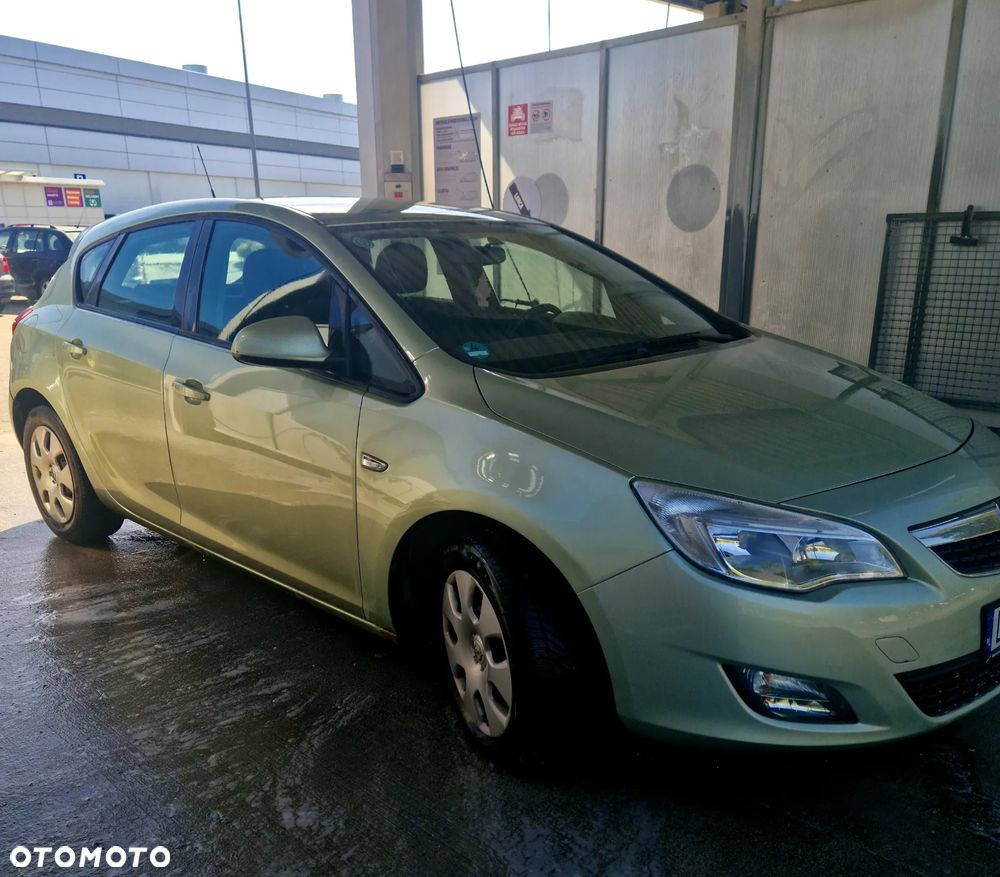 Opel Astra 1.7 CDTI DPF Color Edition - 2
