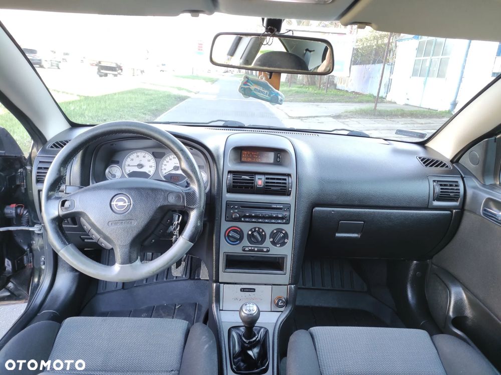 Opel Astra - 2
