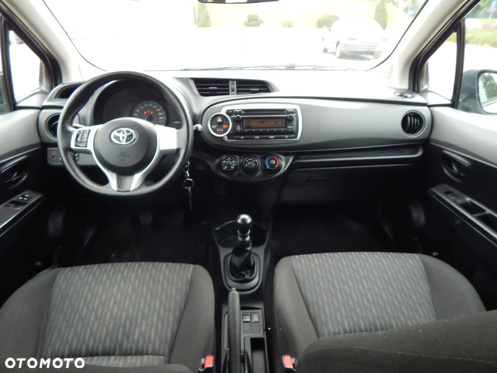 Toyota Yaris 1.33 Sol - 12