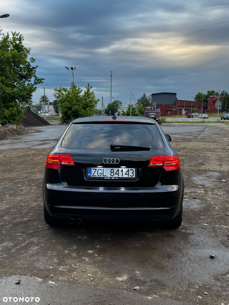Audi A3 Sportback 2.0 TDI DPF Attraction - 5