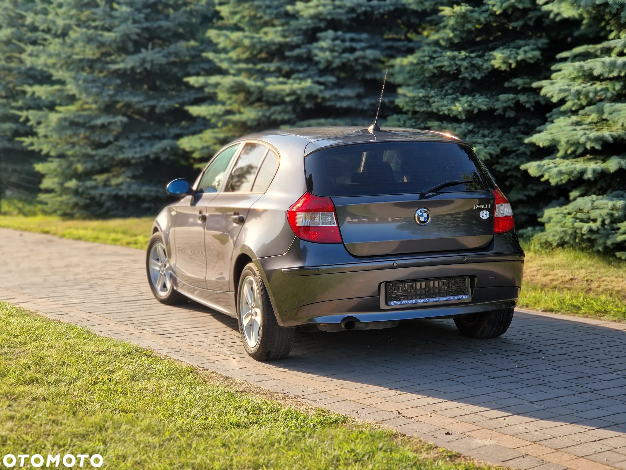 BMW Seria 1 120i - 8