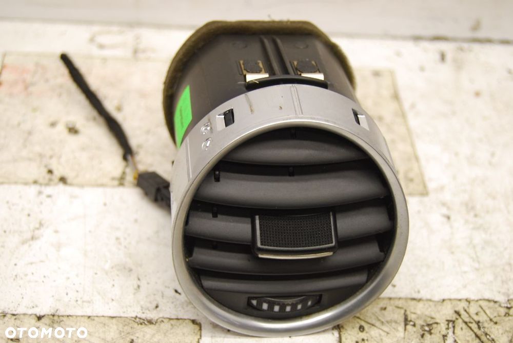 KRATKA NAWIEWU ŚRODKOWA 8H0820951D AUDI A4 B6 B7 CABRIO 8H0820901D - 4