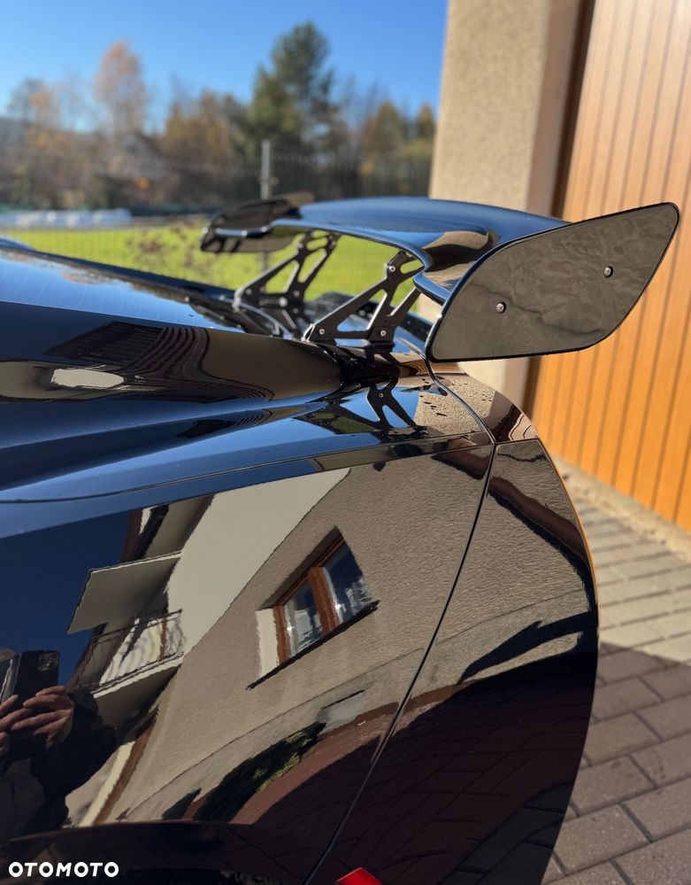 Chevrolet Corvette - 16