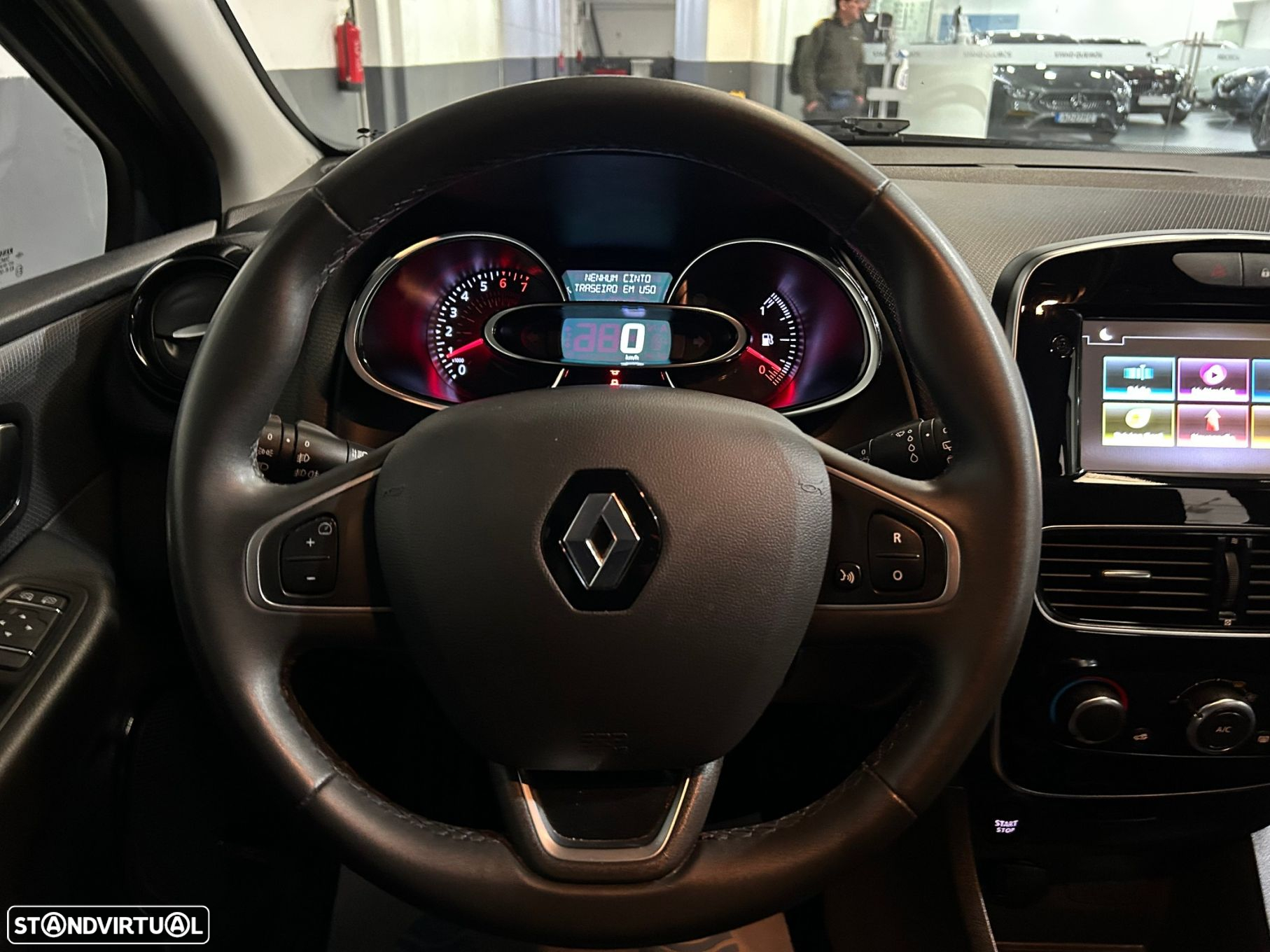 Renault Clio Sport Tourer 0.9 TCe Limited - 20