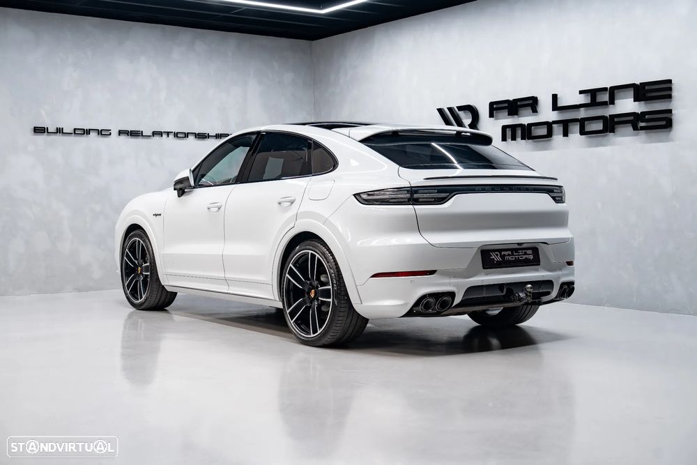 Porsche Cayenne Coupé E-Hybrid - 9